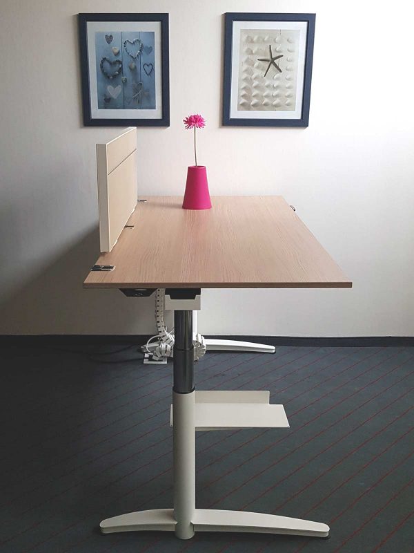 Schnäppchen Palmberg Sitz-Steh-Tisch CALDO Seitenansicht