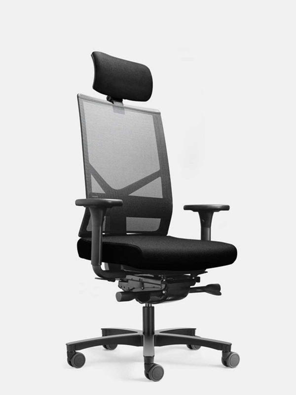 Schreibtischstuhl Figo Air von Löffler schwarz Armlehne 2 mit Kopfstütze Ansicht Seite rechts 45 Grad